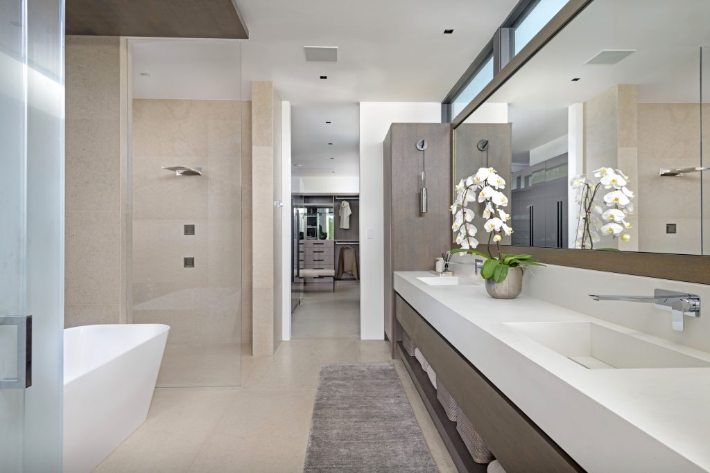 Lacuna House primary bathroom